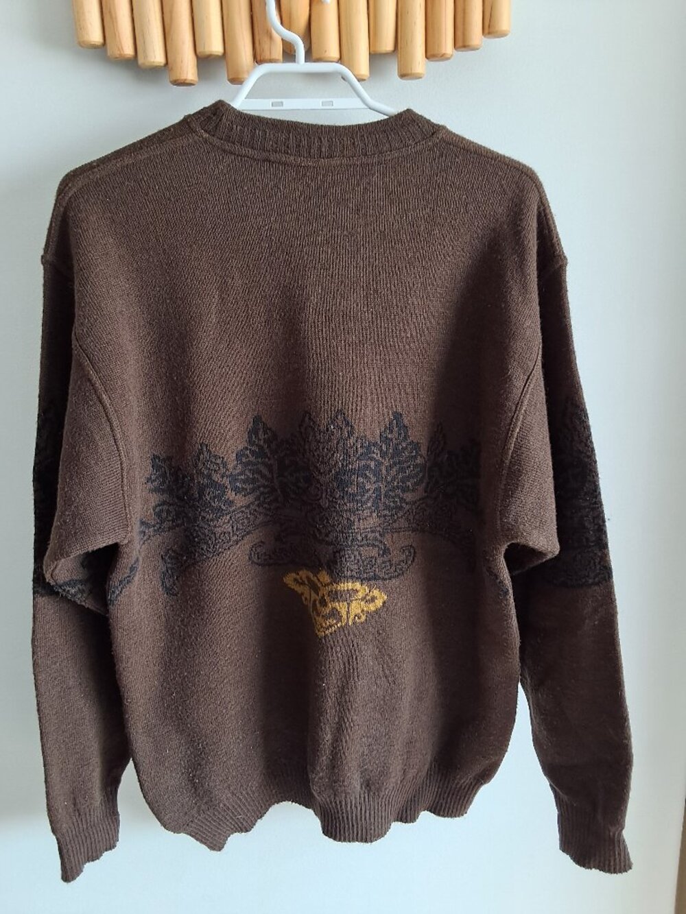Modango Sweater - Picture 2 of 5